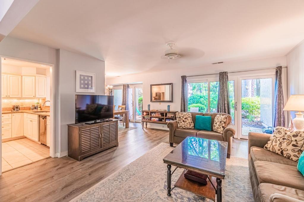Pet Friendly! 503 Plantation Club Walk To Pool Sleeps 6 Sea Pines Villa Hilton Head Island Bagian luar foto