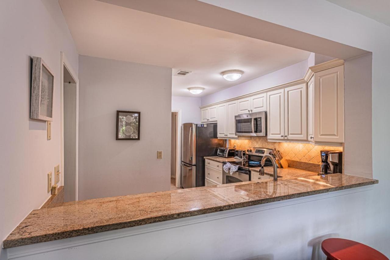 Pet Friendly! 503 Plantation Club Walk To Pool Sleeps 6 Sea Pines Villa Hilton Head Island Bagian luar foto